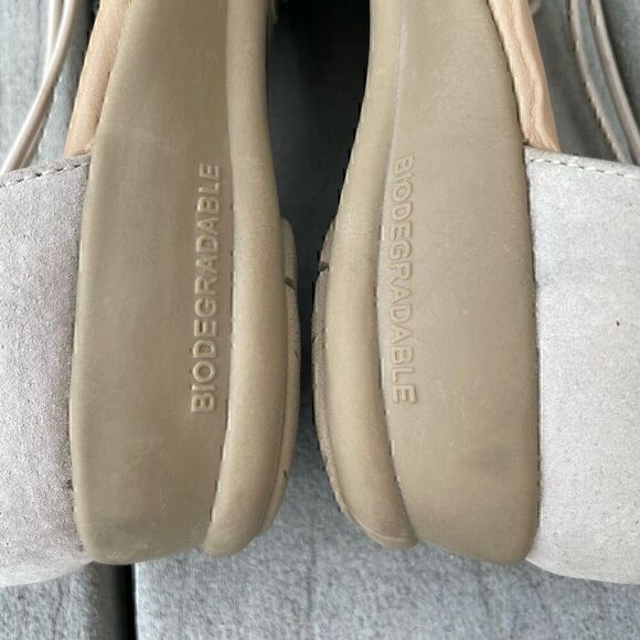 Earth Spirit Sandals Womens Size 7.5 Beaded Leather Casual Pull On Beige Wedge - Picture 2 of 10